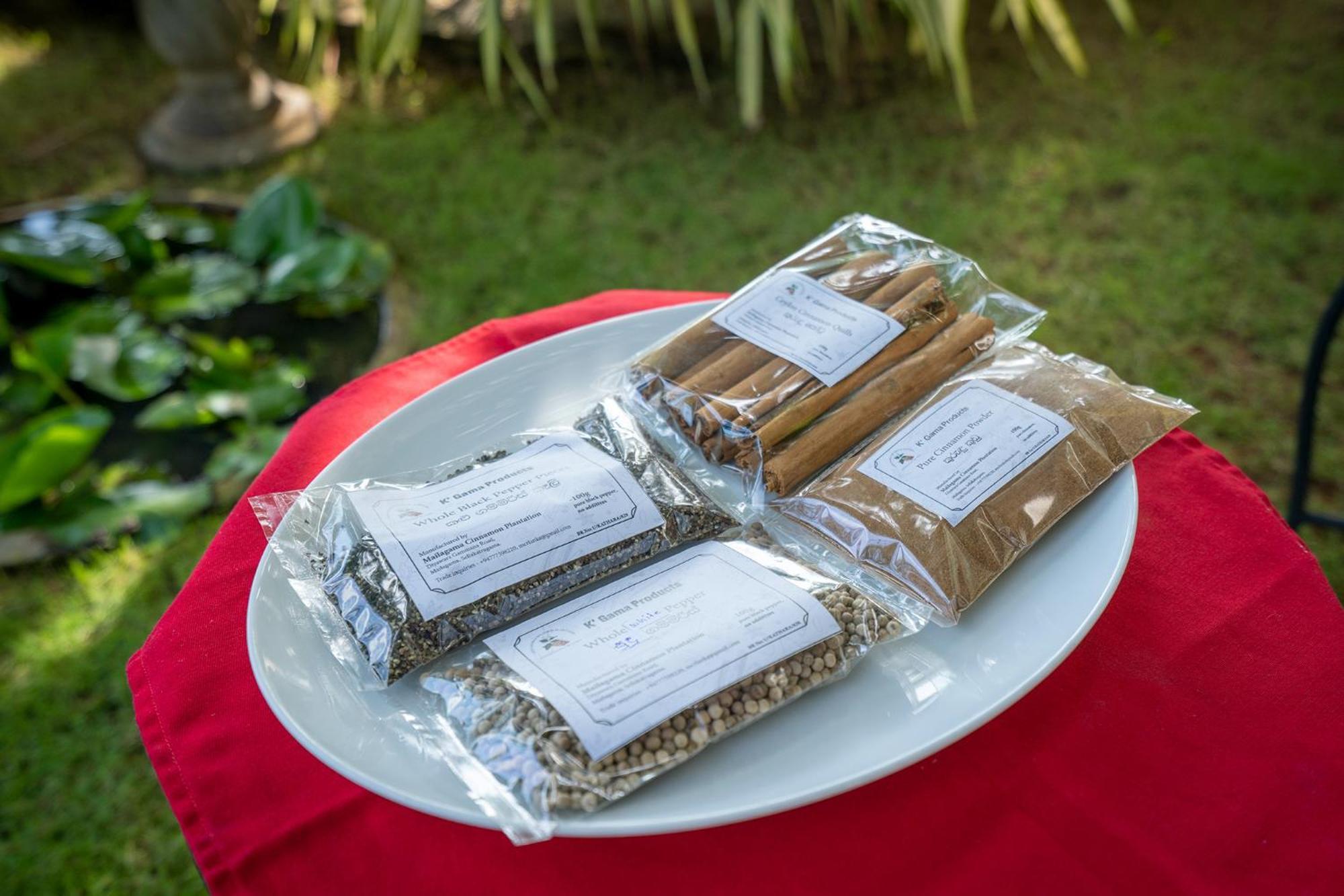 Mailagama Cinnamon Residence 카타라가마 외부 사진